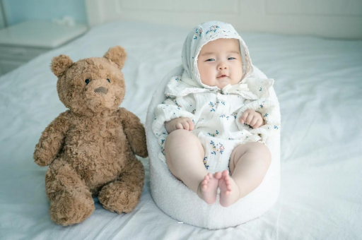 阿勒泰宝宝大便红色 阿勒泰宝宝大便红色